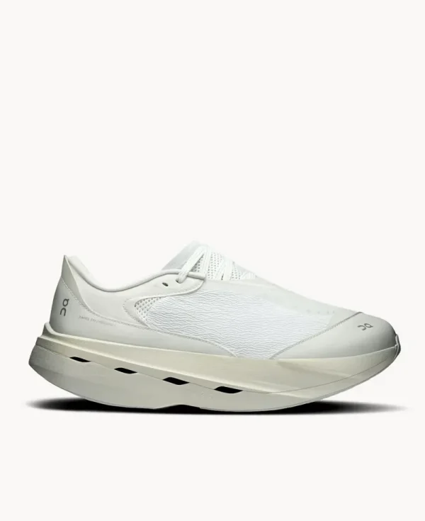 ON RUNNING Cloudboom Volt x PAF White Gale