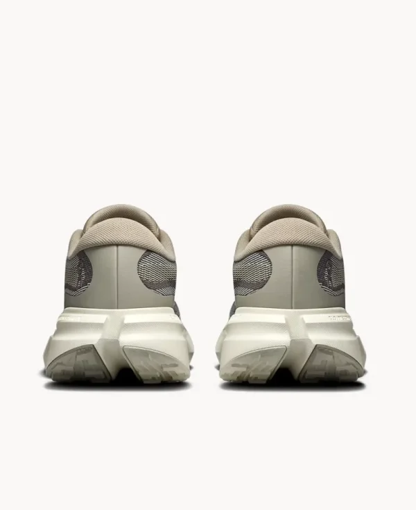 ON RUNNING Cloudsoma Hike 1 – Brume Ghost