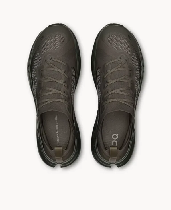 ON RUNNING Cloudsoma x PAF Cobble Raven